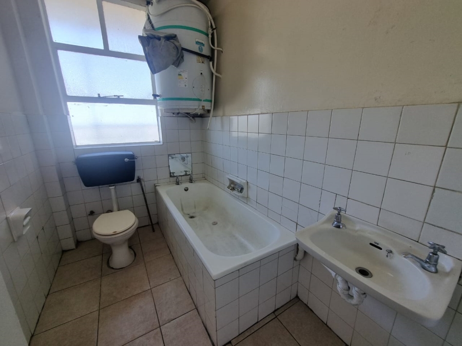 2 Bedroom Property for Sale in Labiance Estate Western Cape